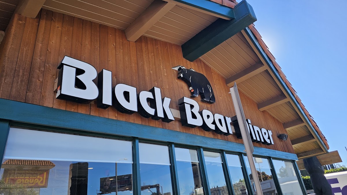 Black Bear Diner Tarzana
